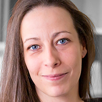 Portrait of Valérie English, PhDc, Therapist