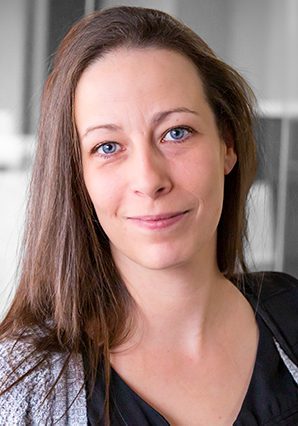 Portrait of Valérie English, PhDc, Therapist